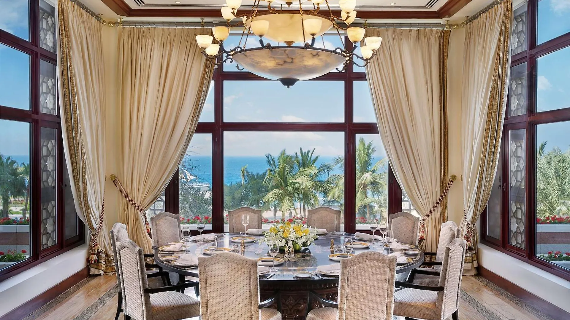 Hotel Waldorf Astoria Jeddah - Qasr Al Sharq 5*,  Arabia Saudí